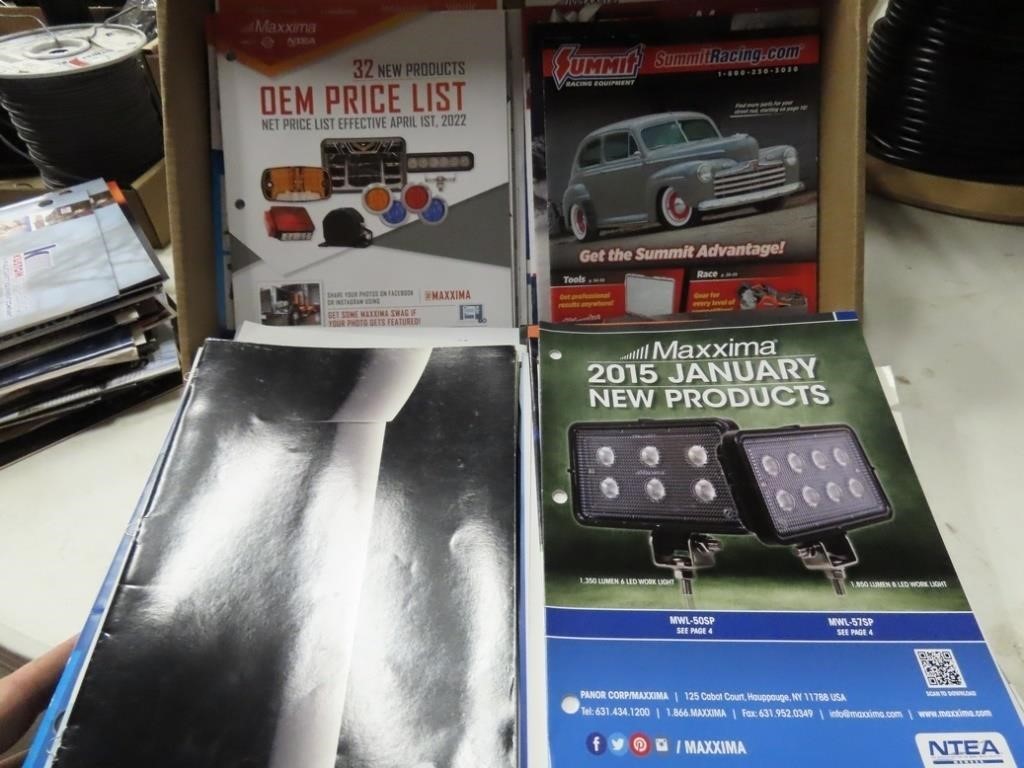 Assorted advertising brochures/ manuals.