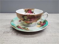 Gold & Roses Tea Cup