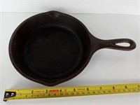 Lodge 3SK Double Spout Cast Iron Skillet