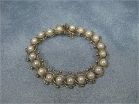 14K Gold Genuine Pearls Bracelet