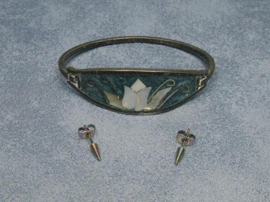 Alpaca Bracelet & Sterling Silver Earrings