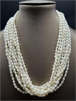14K Gold Clasp & Fresh Water Pearls Necklace