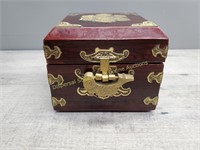 Asian Box w Lock (No Key)