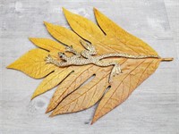 Hand-carved Wooden Gecko / Leaf Carving