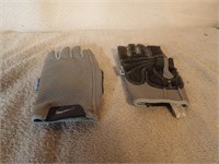 Nike Child Size Large Sports Gloves