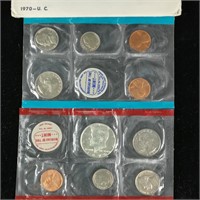 (1) 1970 Pair of D & S Uncirculated Mint Sets