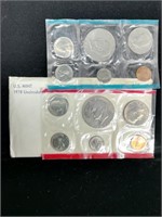 (1) 1978 Pair of D & S Uncirculated Mint Sets