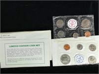 (1) 1983 Pair of D & P Uncirculated Mint Sets