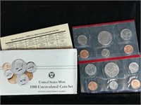 (1) 1988 Pair of D & P Uncirculated Mint Sets