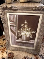 ORNATELY FRAMED BOUQUET OF DAISIES