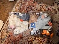 LOT OF BEANIE BABIES