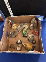LOT OF SMALL FIGURINES