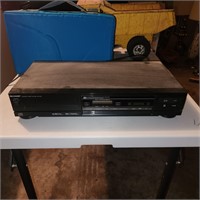 Sharp DX-670 CD Player