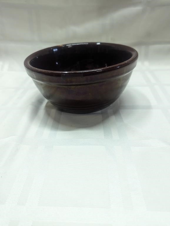 Small stoneware bowl 7"