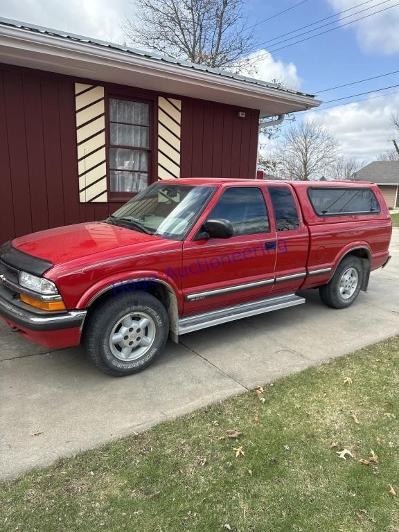 2000 CHEVY S10, 4X4, RED, 2 DOOR, EXTENDED CAB