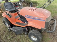 HUSQVARNA YTH 150 RIDING LAWN MOWER, 42" DECK