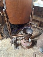 OLD CAMOING STOVE & JACK