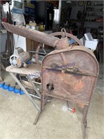 IH CORN SHELLER