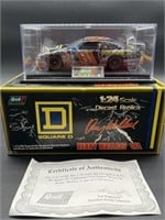 1:24 Scale 1998 Kenny Wallace #81