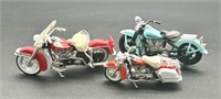 (3) 1:18 Scale Harley Davidson Motorcycles