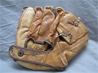 Vintage Willie Mays Model Baseball Glove