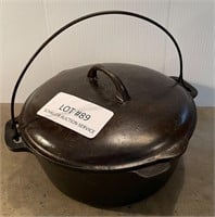 Cast iron dutch oven (unbranded)