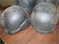 (2)Ballistic police helmets.