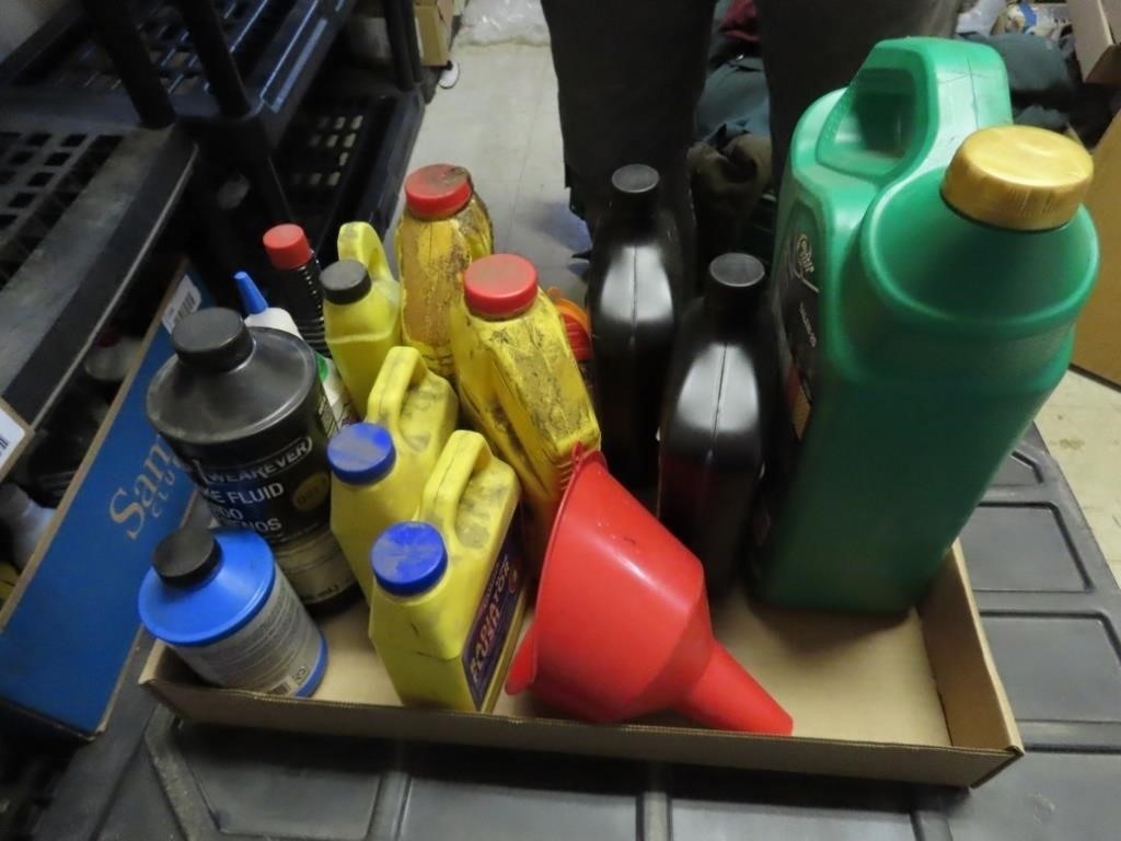 Large lot of garage chemicals.