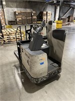 CROWN RIDER PALLET JACK