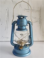 NICE V/O KEROCENE BLUE METAL LANTERN