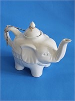 NICE PORCELAIN ELEPHANT TEAPOT BY GORDON BLEU