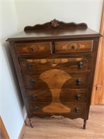 Antique chest of drawers