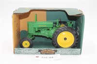 1/16 Scale Wide Front Model G Tractor