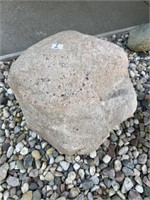 Large Puddinstone,, roughly 205 inches around