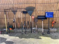Handled tools, rakes, shovels, pruners