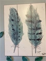 Wooden feather wall art, leaves not included