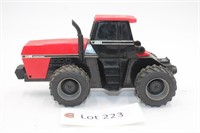 1/32 Scale Battery Op. Case Model 4994 Tractor