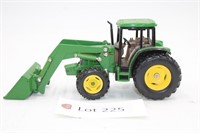 1/32 Scale Model 6200 Tractor