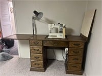 Sewing machine and seamstress table with 8