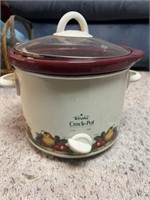 Rival Stoneware crockpot with fruit theme