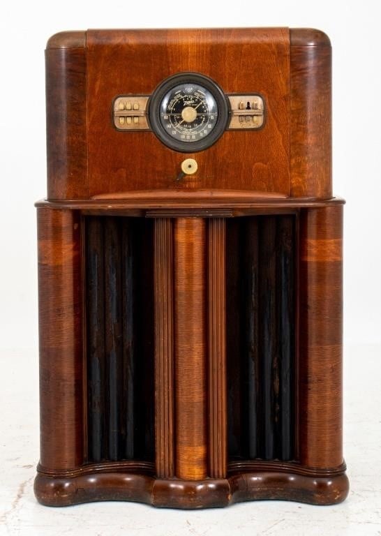 Zenith Model 11S474 Long Distance Radio