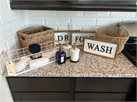 13PC LAUNDRY & BATH ITEMS