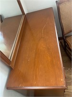 Maple dresser with mirror 44x17x35