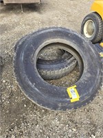 2-truck tires 11R 24.5 Dayton, used