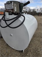 500 gal fuel tank w/pump