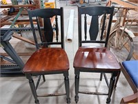 2 Counter Height Dining Chairs
17.5x17.5x42