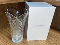 Marquis by Waterford Glass 10" Lotus 1800 Vase Mad