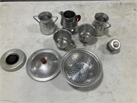 Creamers, lids, bowl and tea sifter