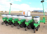 Deutz-Allis 6-Row Planter - Quadra Disk