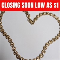 $11780 18K  19G Heart Shaped Necklace